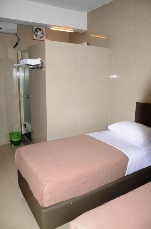 Aura Hotel