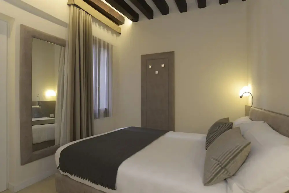 Leone Hotel - Chambres