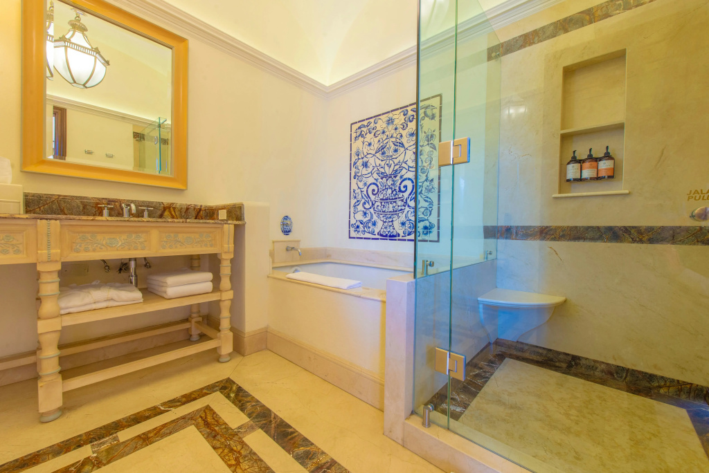 Hotel photo 42