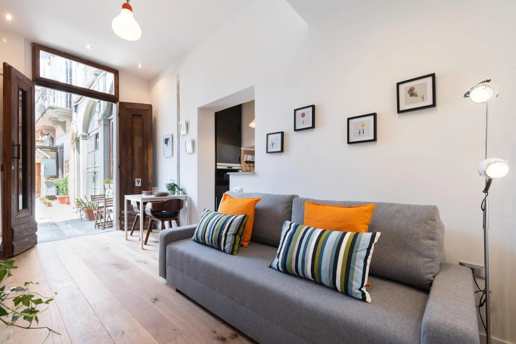 Deluxe Apartment