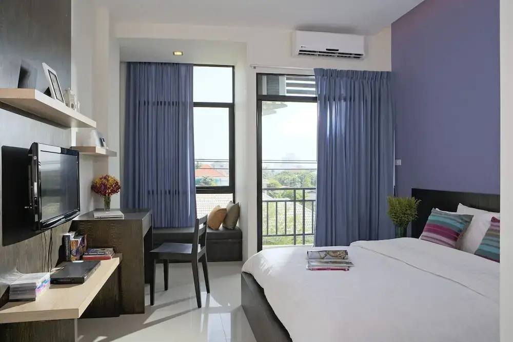 Double Studio with balcony (full double bed)