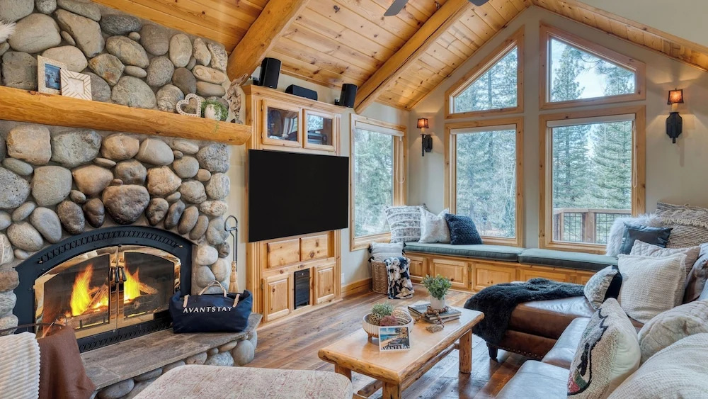 Truckee Mountain Cabin With Hot Tub + Game Room + Forest Views Gray Wolf Lodge by Avantstay