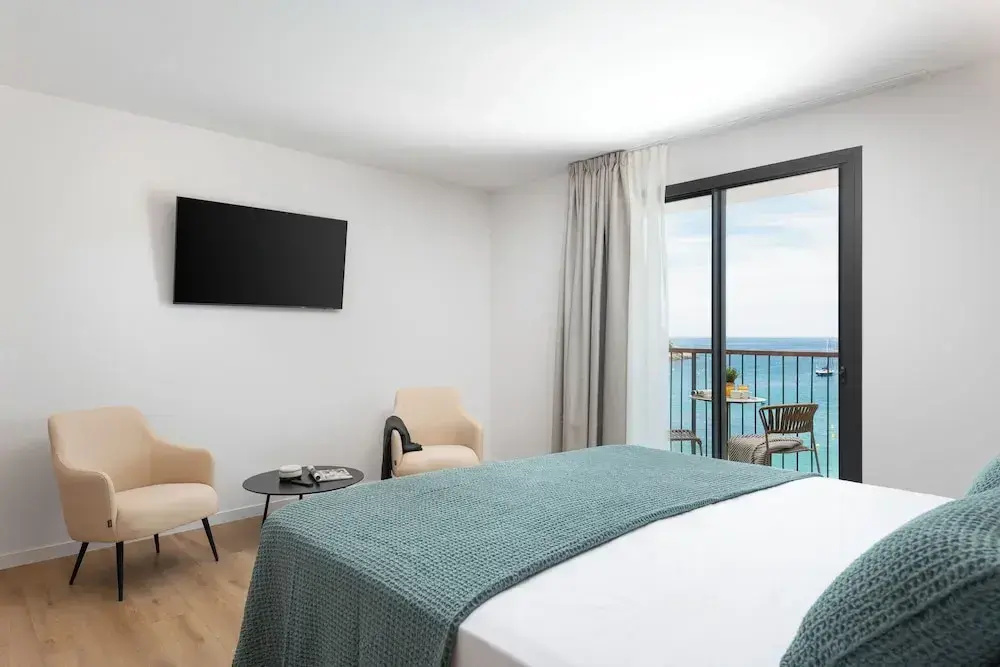 Hotel photo 12