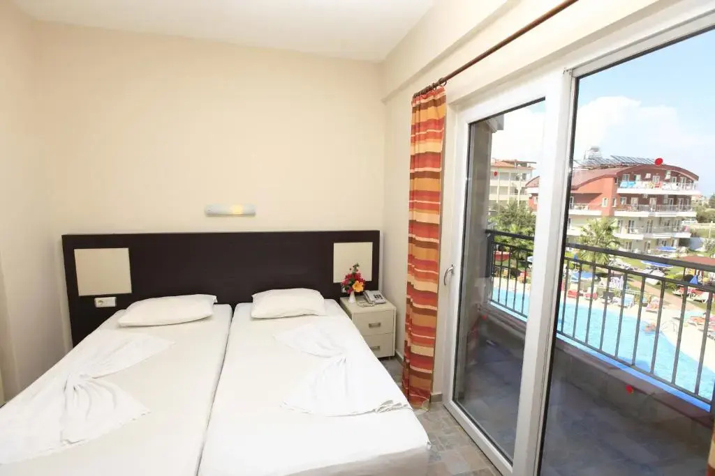 Standard Double room (twin beds)