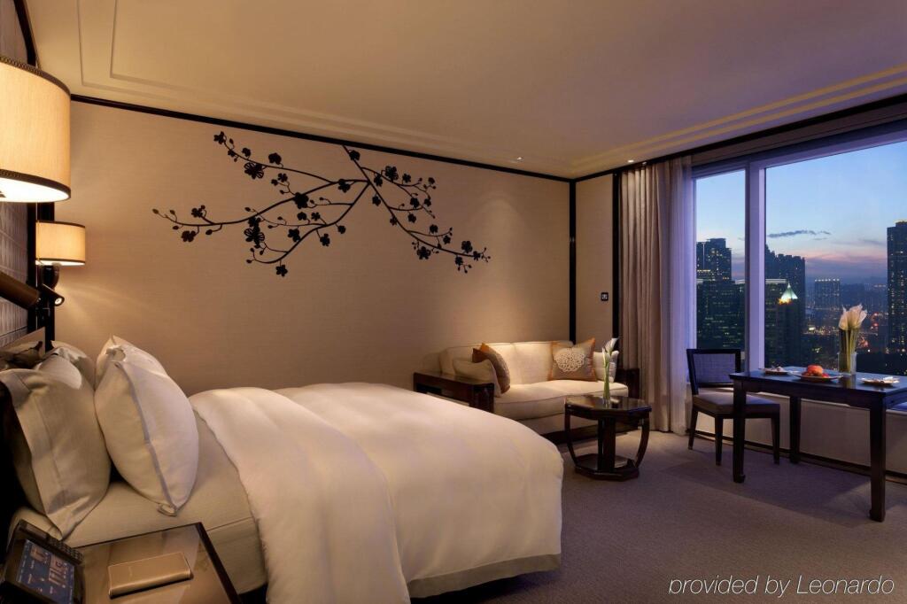 The Peninsula Hong Kong by null