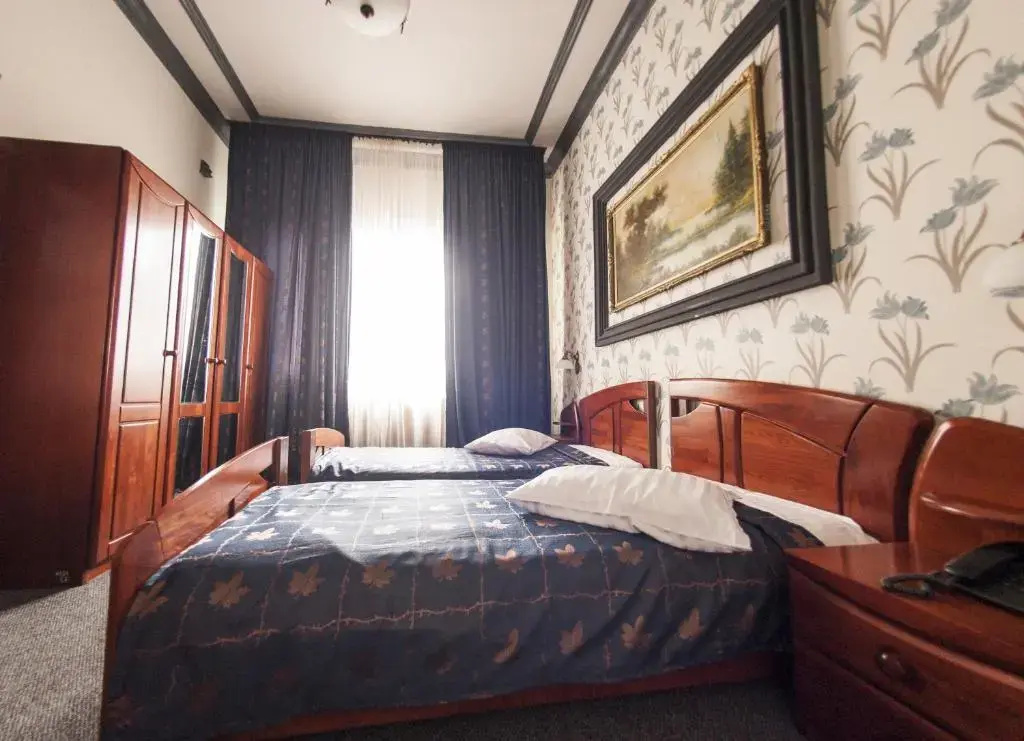 Double Suite (twin beds)