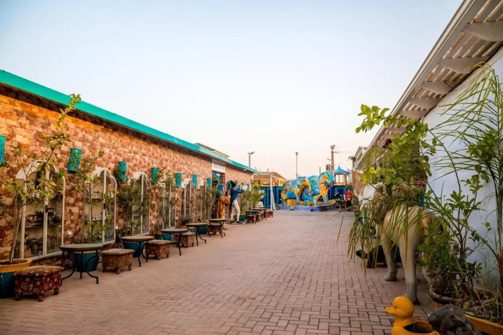 Biankini Resort Village