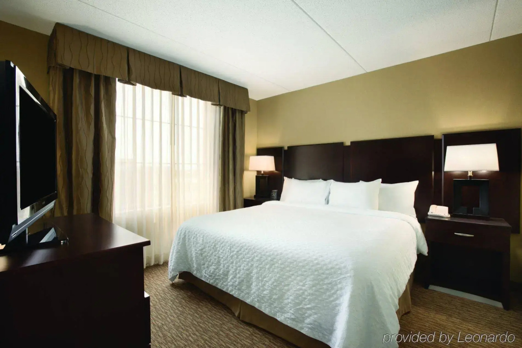Embassy Suites by Hilton Minneapolis North - Général