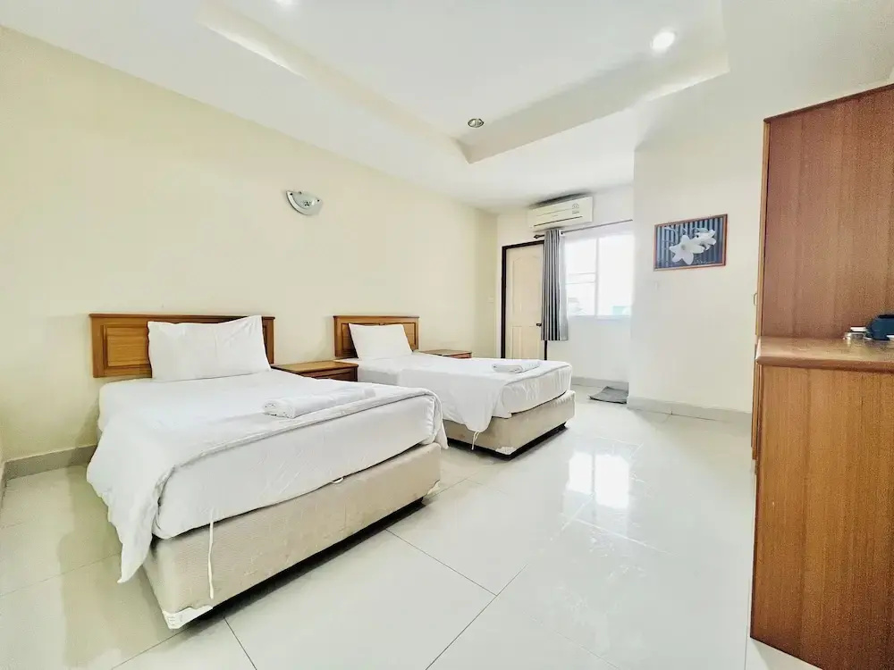 Hotel photo 12
