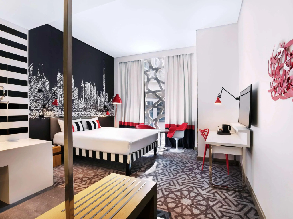 ibis Styles Dubai Airport Hotel — фото