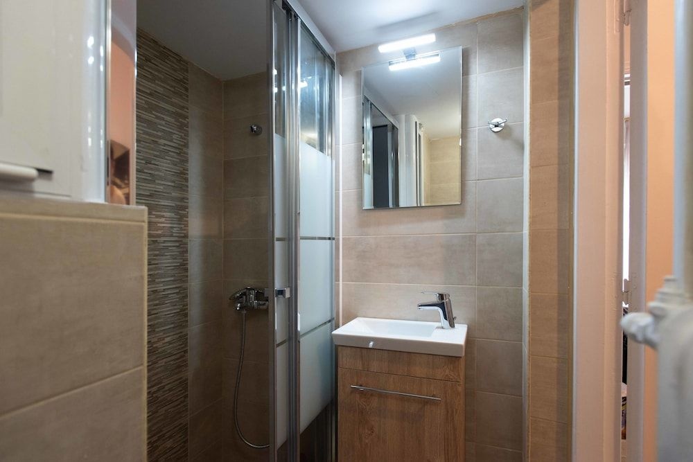 Отель Blue Ark Stylish Athens в Афины