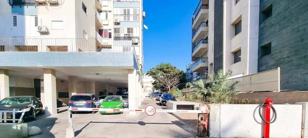 Charming 3bdr apt with sea view B5