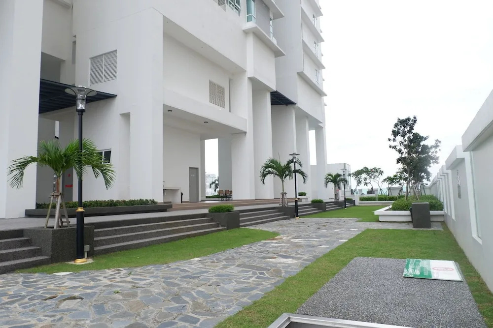 FlexiAsia City Garden. Pinnacle Tower