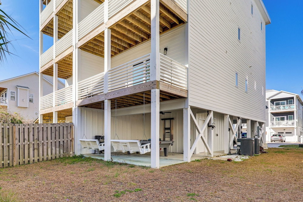Sun, Surf & Group Fun in Carolina Beach! Luxe Home