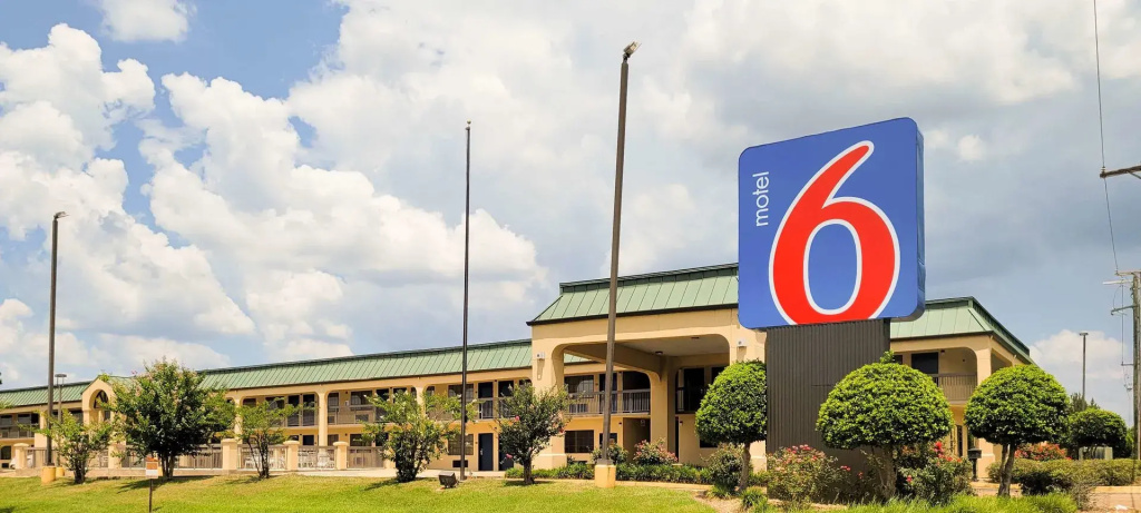 Motel 6 Jackson, MS - Southwest