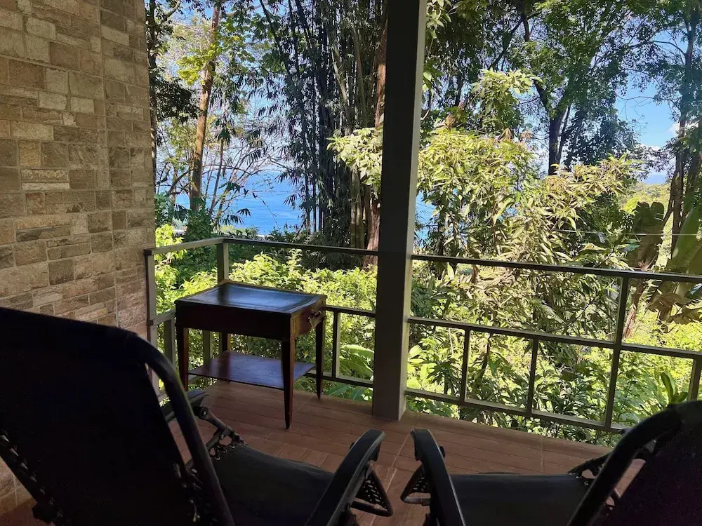 Zen Zaru Beautiful Hidden Hotel