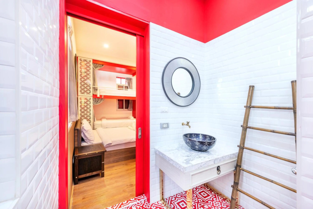 Отель Ama Hostel Bangkok в Бангкоке