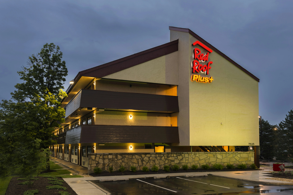 Red Roof Inn PLUS+ Chicago - Willowbrook