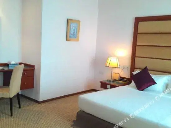 Oriental Crystal Hotel