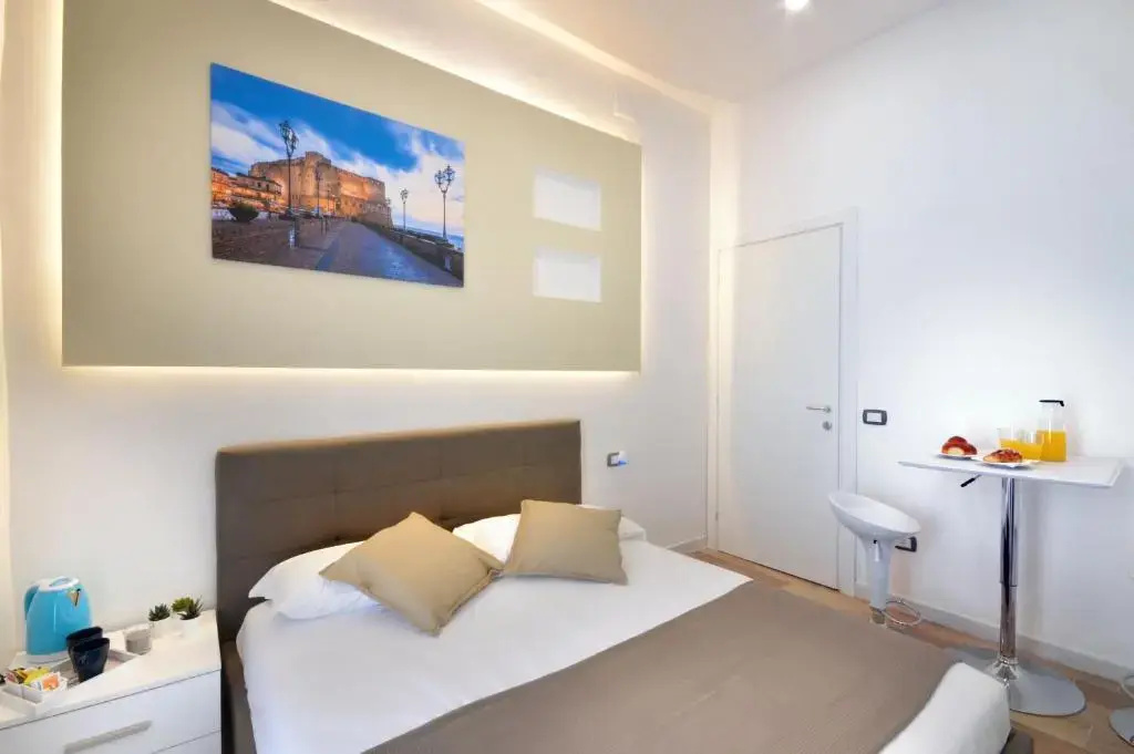 Deluxe Double room with balcony (full double bed)