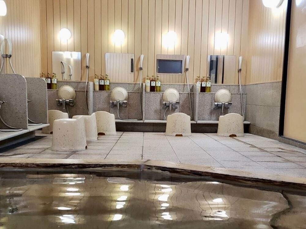 Ren'gejo-in Temple (Pilgrim's Lodging) by null