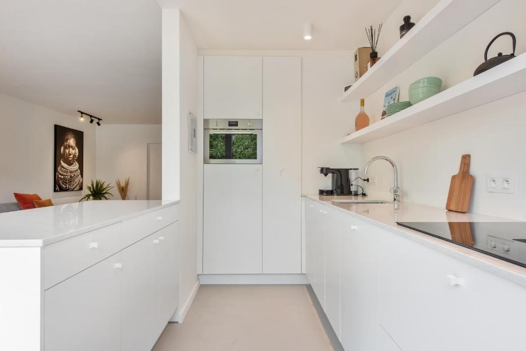 Beautifully renovated appt with big cosy terrace