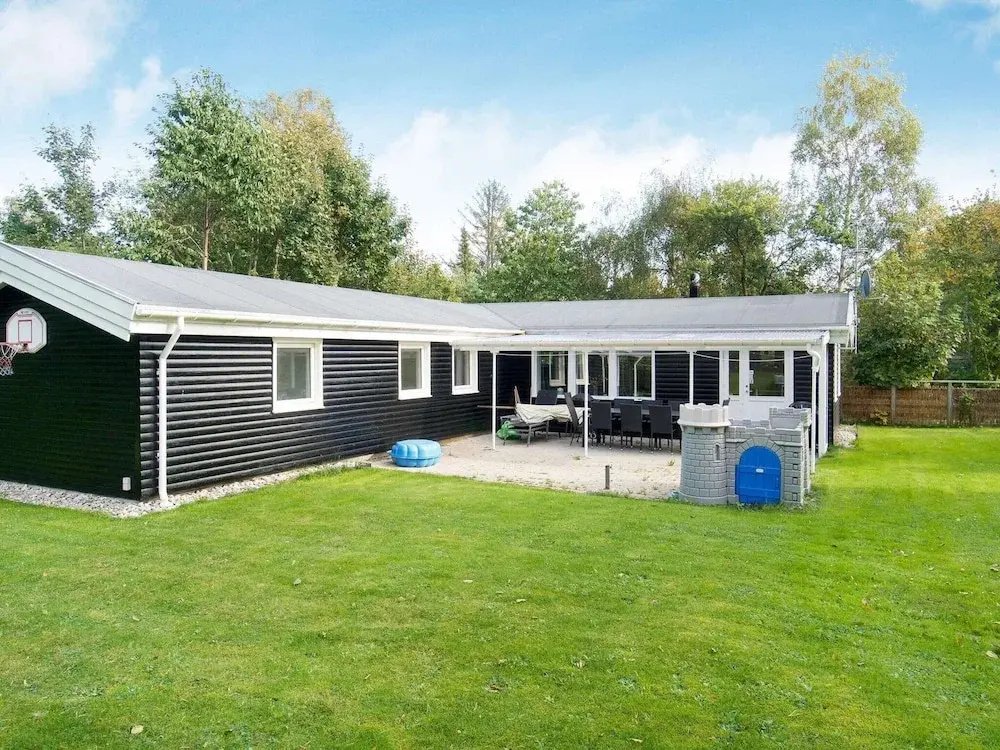 8 Person Holiday Home in Vejby