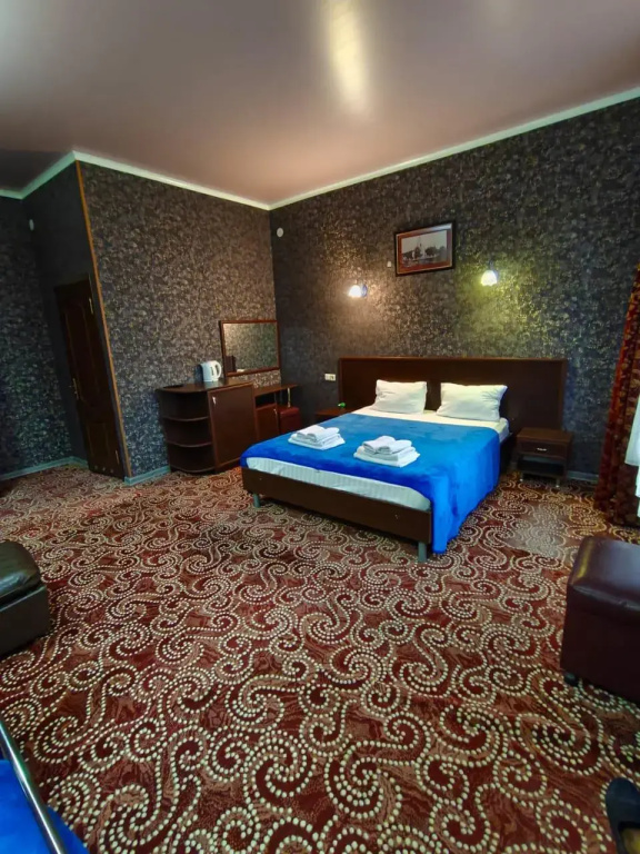 Economy room