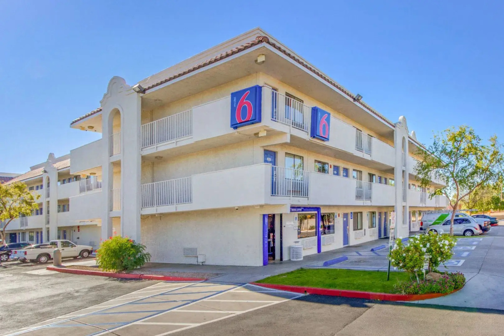 Motel 6 Phoenix, AZ - West