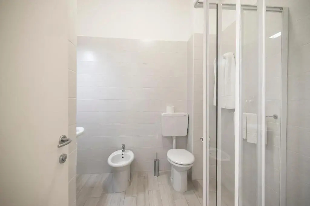 Standard Double room with balcony and seafront (full double bed)