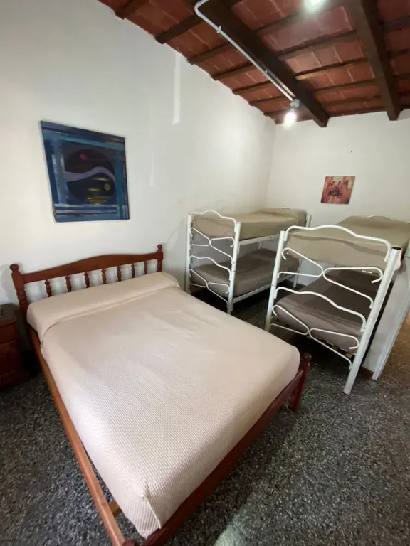 Standard Sextuple Family room