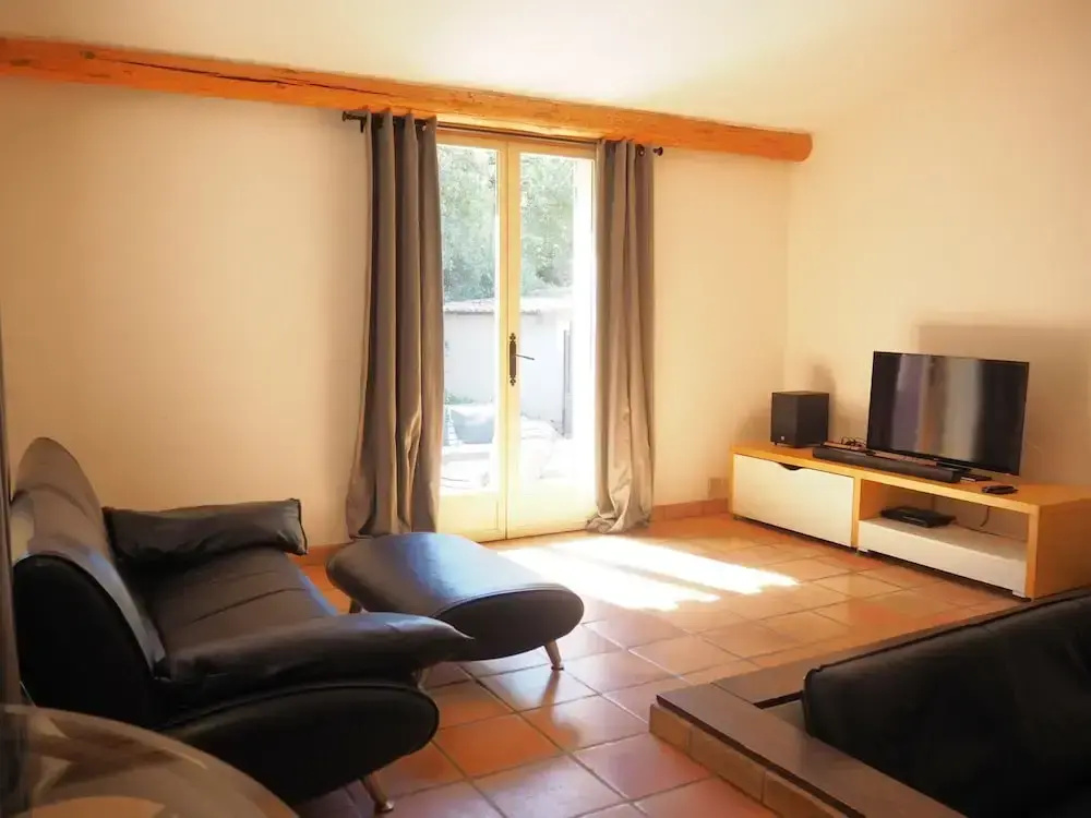 Voir la photo 3 — Nice Holiday Home With Private Pool in the Luberon Park, Grambois