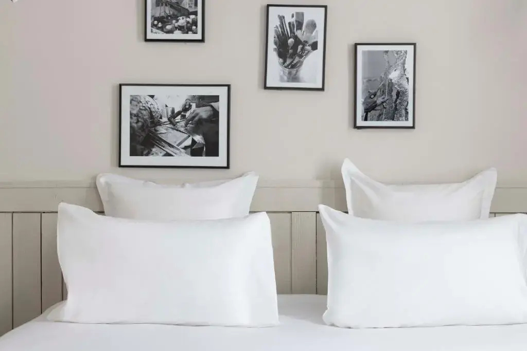 Deluxe Double room with balcony (full double bed)