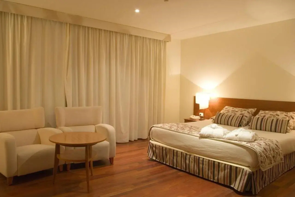 Hotel 4* Puente de Alconétar - Général