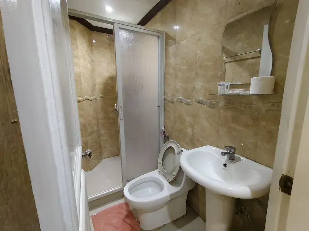 Standard Basement room with garden view