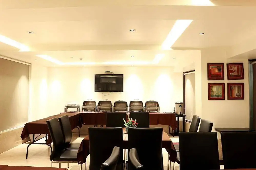 OYO Premium Harish Mukherjee Road - Général