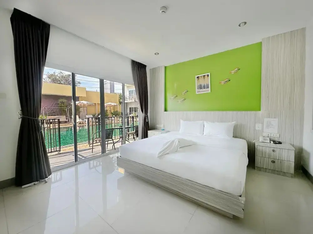 Deluxe room with balcony