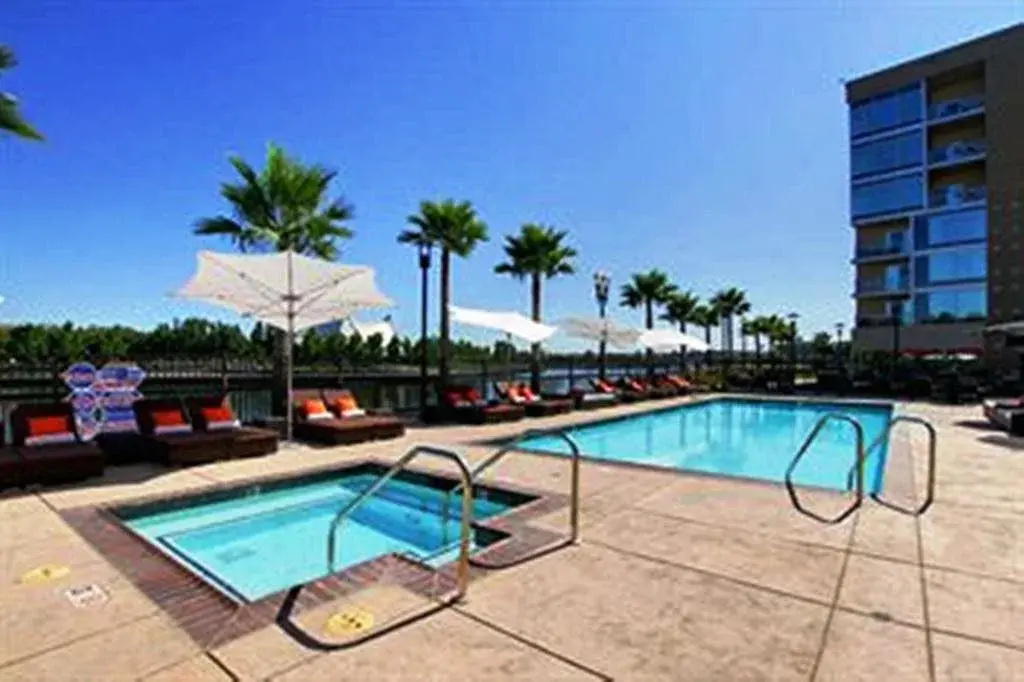 University Plaza Waterfront Hotel - фото 12