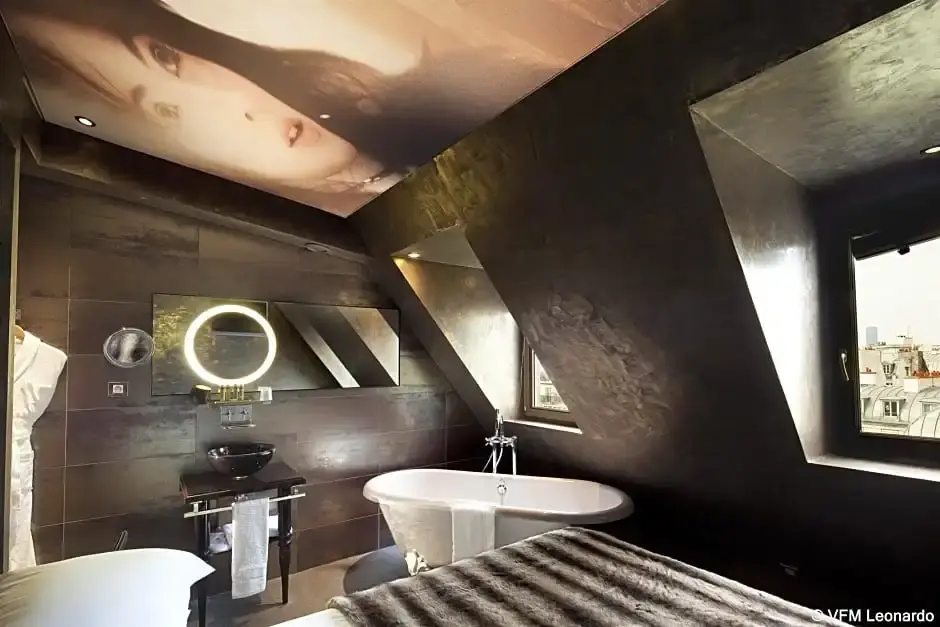 Le Petit Beaumarchais Hotel & Spa 48