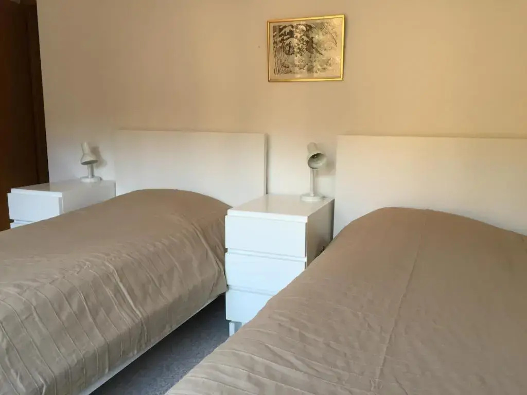 3 Bedrooms Apartment