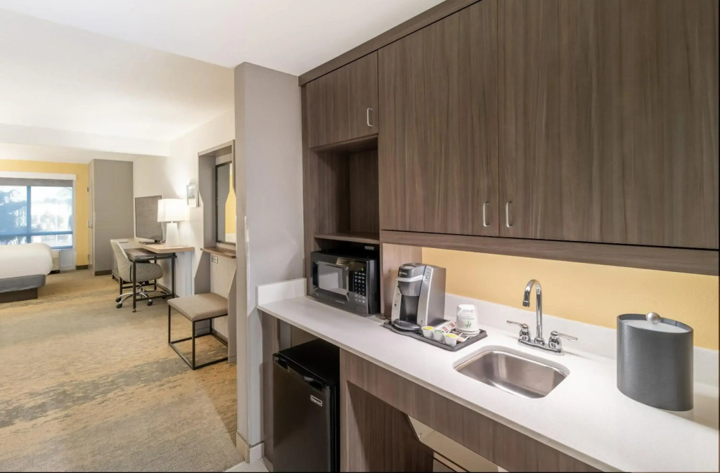 Holiday Inn Hotel & Suites Orange Park by IHG - Général