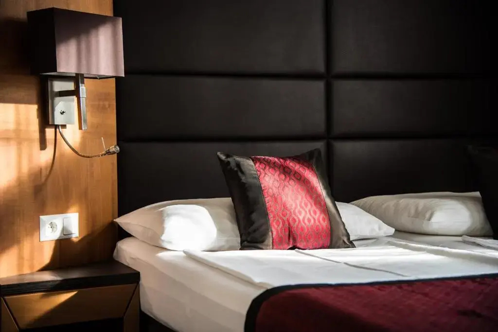 Standard Double room (full double bed)