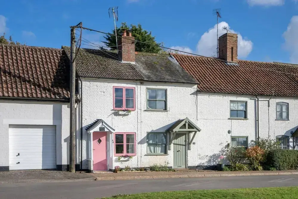 1 Bed Cottage Sleeps 2 With Hot Tub & Pets Welcome