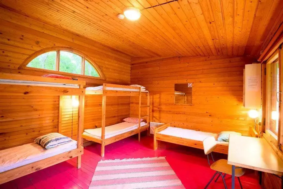 Standard Quadruple room with garden view