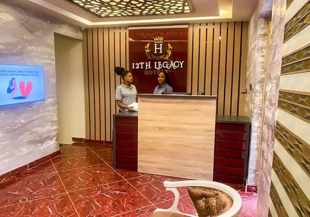 Lobby & Reception