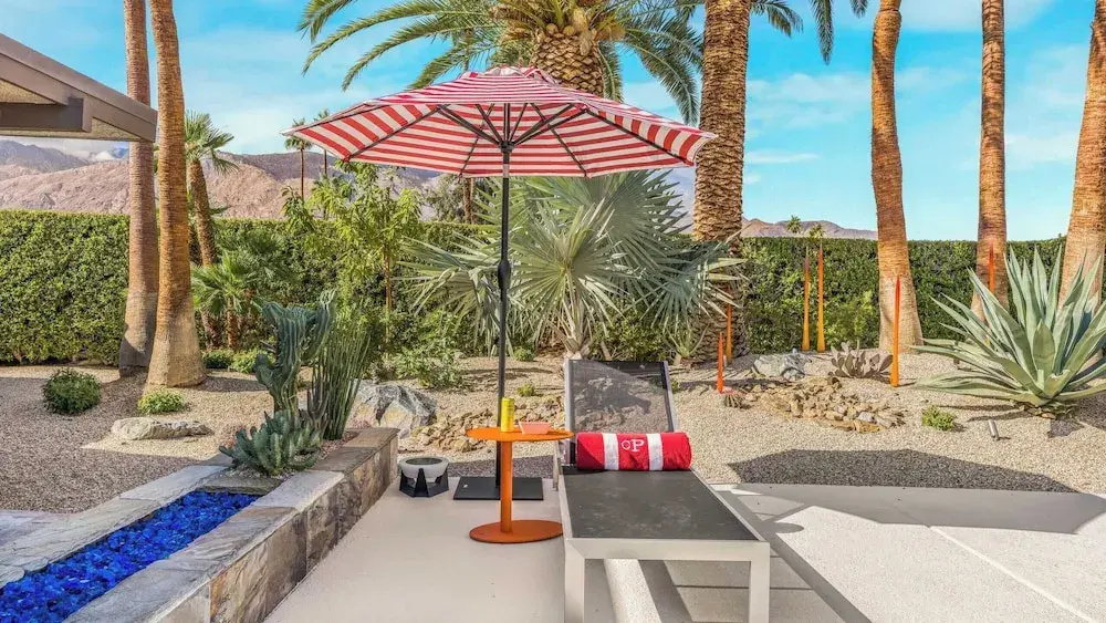 Design-forward Palm Springs Home w/ Saltwater Pool, Lush Yard & Multiple Outdoor Dining Areas Casa Papagayo by Avantstay