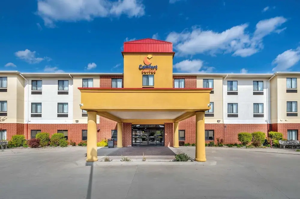 Comfort Suites