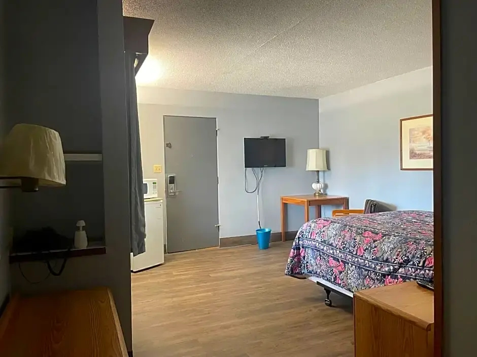 Economy room
