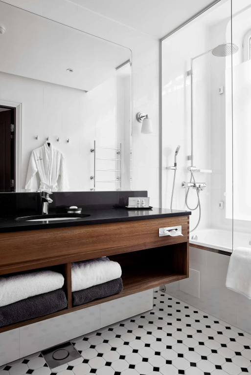 Superior Double room (full double bed)