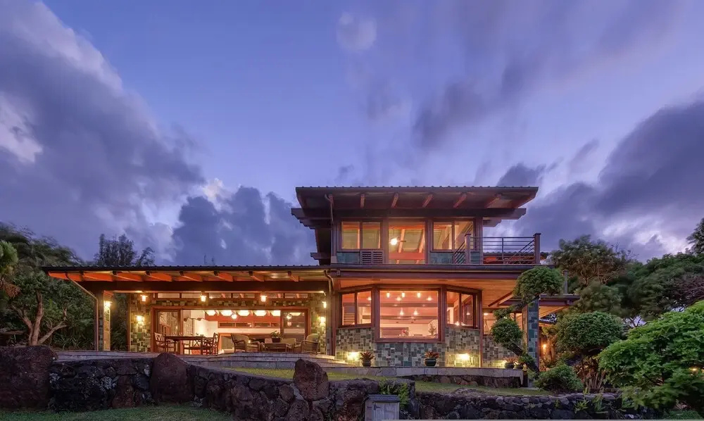 Sea Song in Kilauea With 4 Bedrooms and 6 Bathrooms